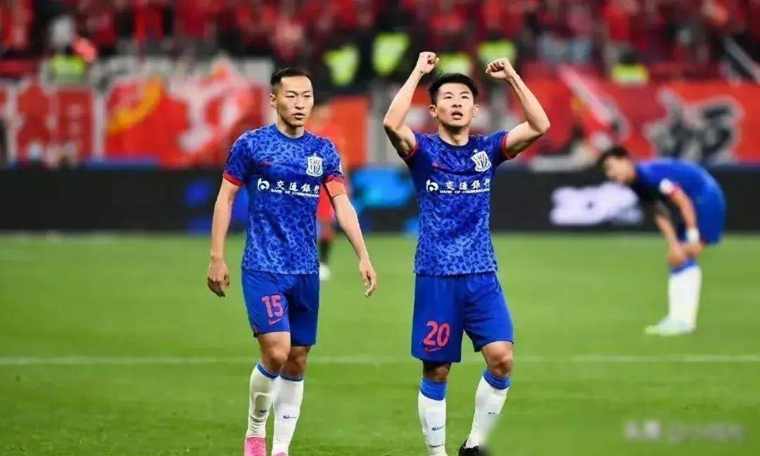 关于激烈角逐胜败悬念，球队精神面貌焕然一新的信息