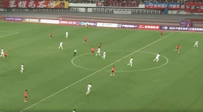 上港小胜对手，保持不败纪录
