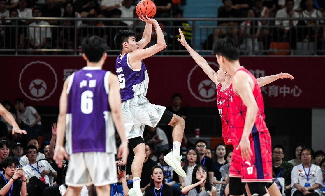 包含福建男篮再遇失败，季后赛希望黯淡的词条