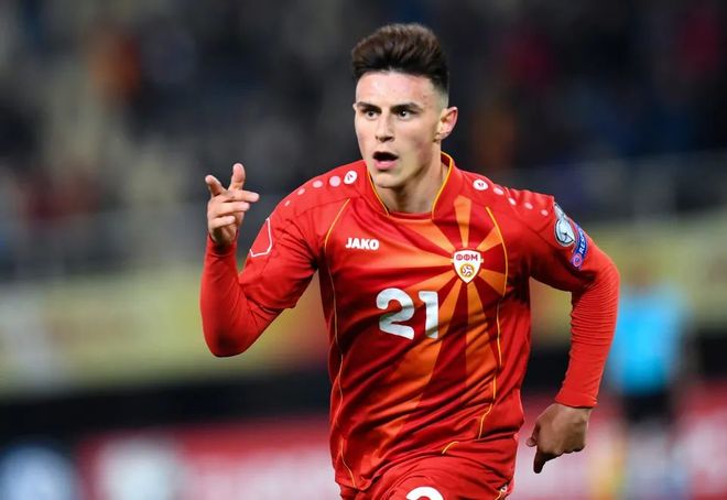 欧洲新星力压群雄，一战成名赢得掌声的简单介绍