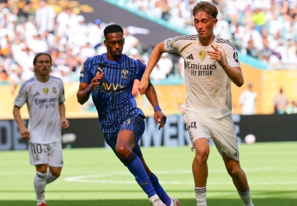 阿森纳横扫法国，莫德里奇打破历史纪录