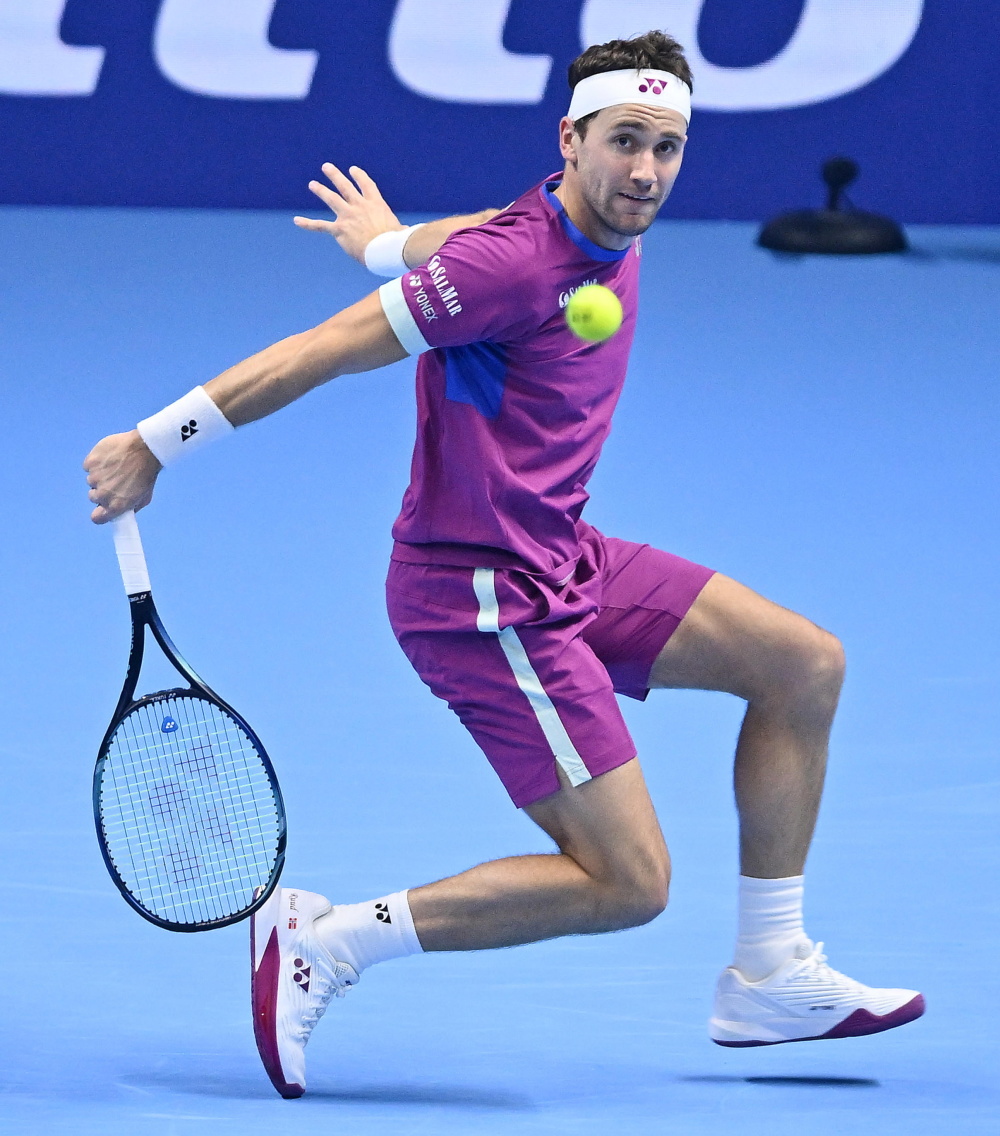 ATP总决赛鏖战戴维斯杯，兹维列夫惊艳四座