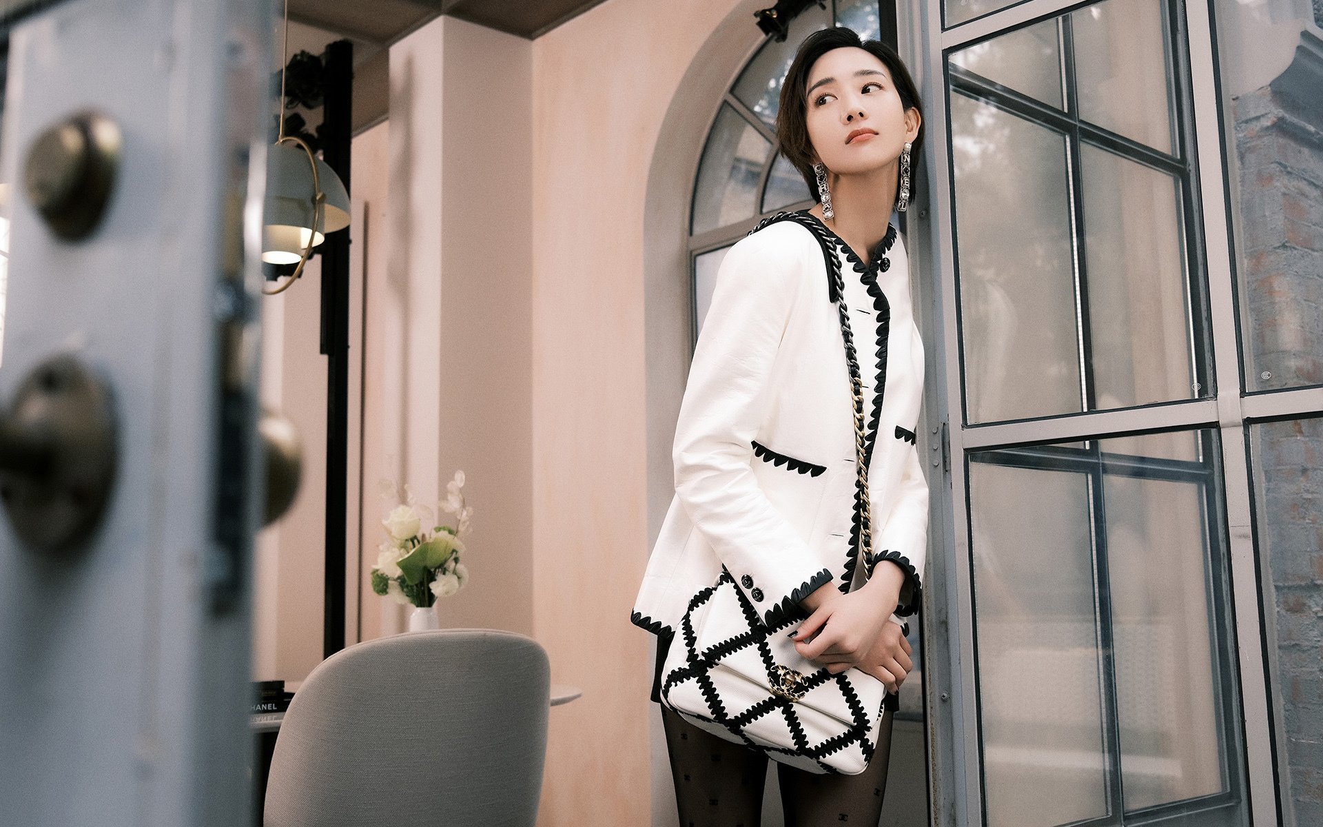 黄蜂终结爵士，爱德华兹的咆哮与新时代的敲门声